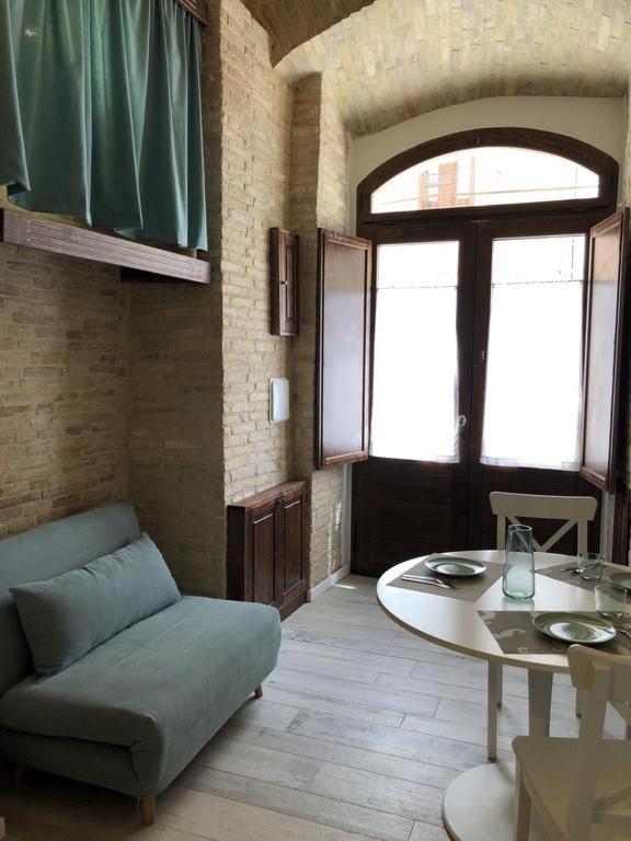 Апартаменты Le Volte Nel Borgo Термоли Экстерьер фото
